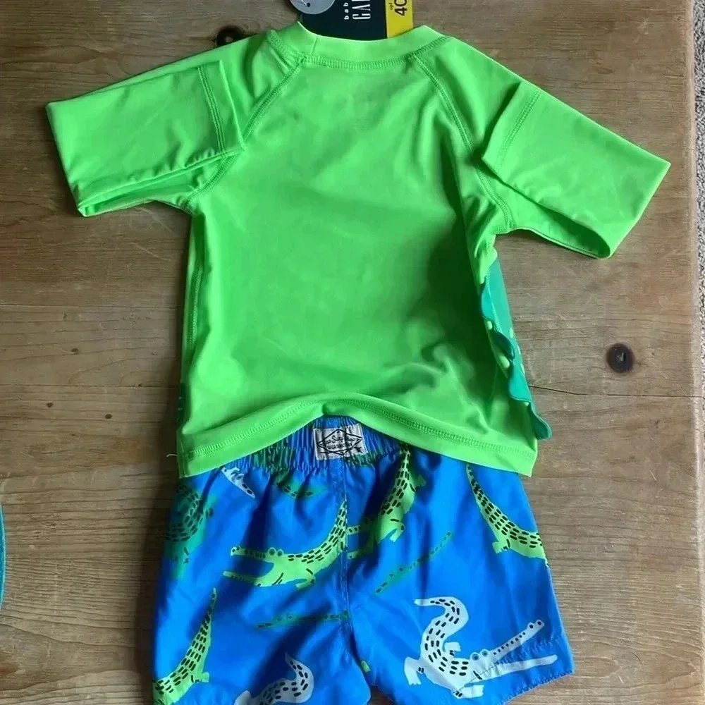 Nwt Baby Gap 18-24 mo. long-sleeve shirt crocodile rashguard swim bottoms 2pc